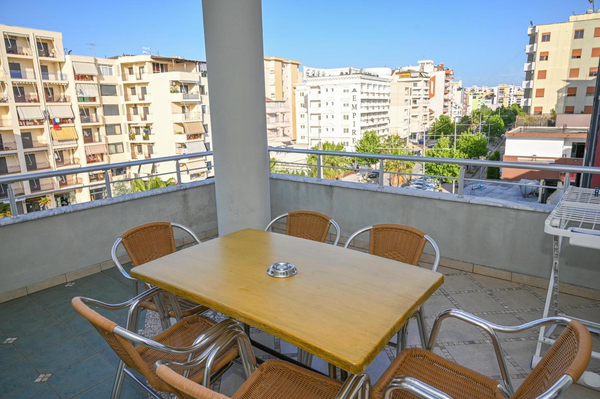 Hotel Vila Emes Durrës Rum bild