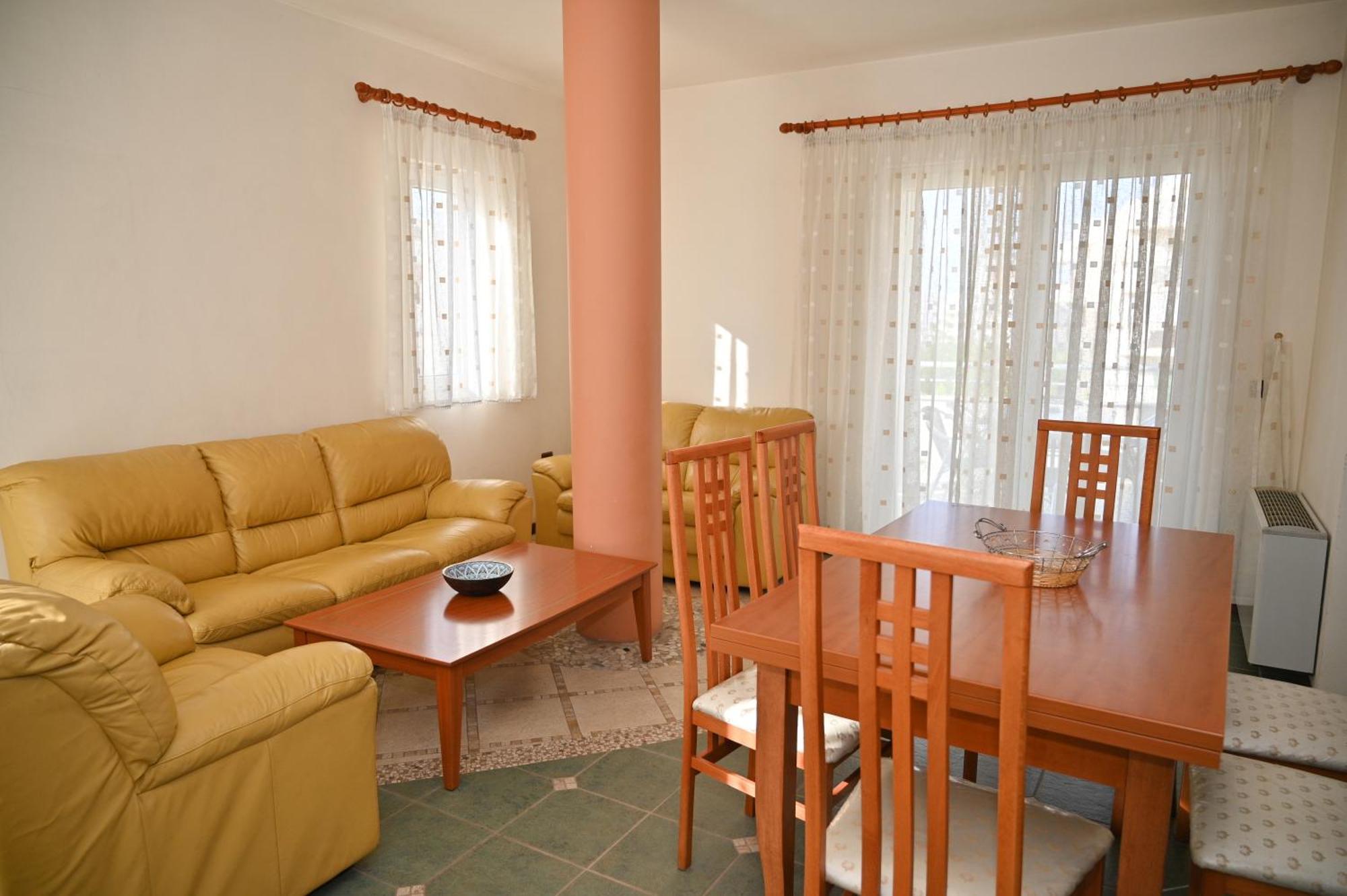 Hotel Vila Emes Durrës Exteriör bild